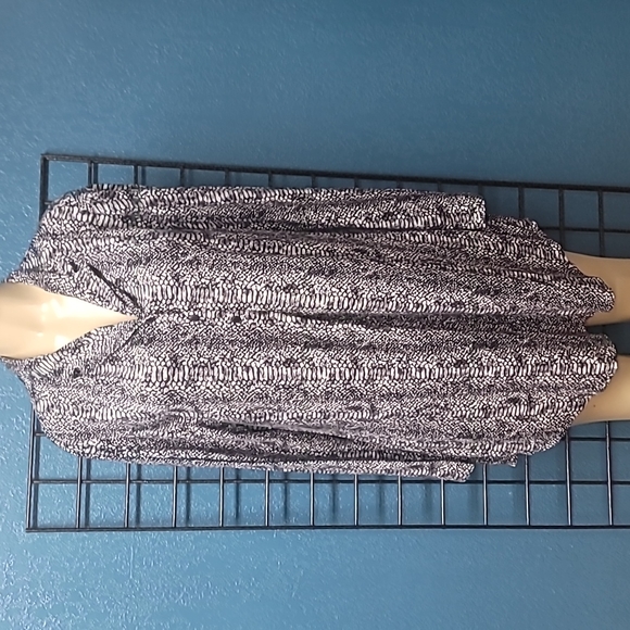 Size large robe from TART intimates - Picture 1 of 4